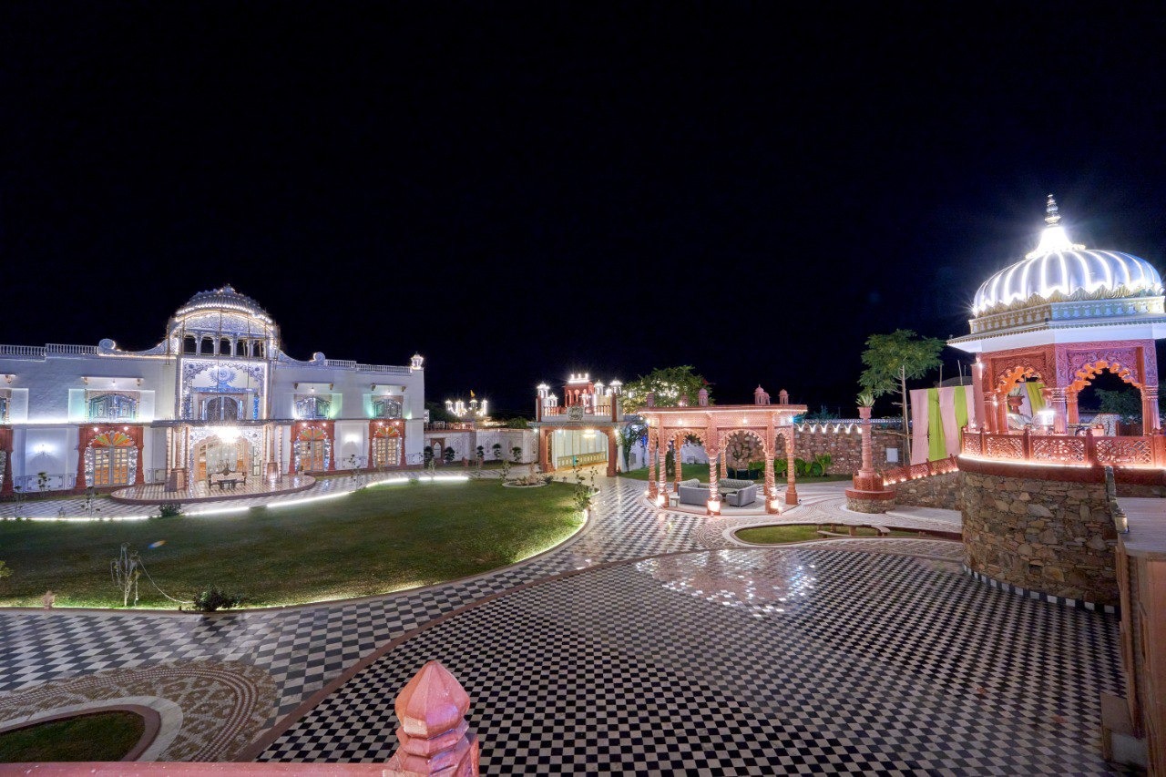 Lohagarh Fort Resort & Spa